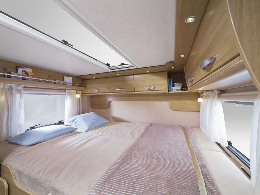 Интерьер Hymer Tramp Premium 50 2012 года  (фото 4 из 11)